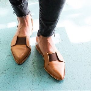 Fortress of Inca d’Orsay pointed toe flat